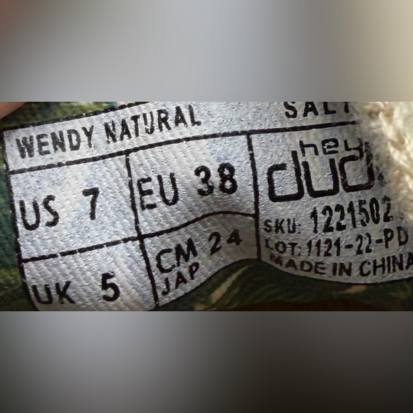 Hey Dude Women's Light Tan Shoes, Wendy Style, size 7 - Picture 9 of 11